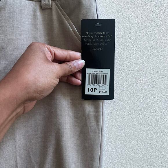 NEW Daisy Fuentes Women's Cream Wide Leg Trouser Dress Pants Size 10P Career - Picture 4 of 6